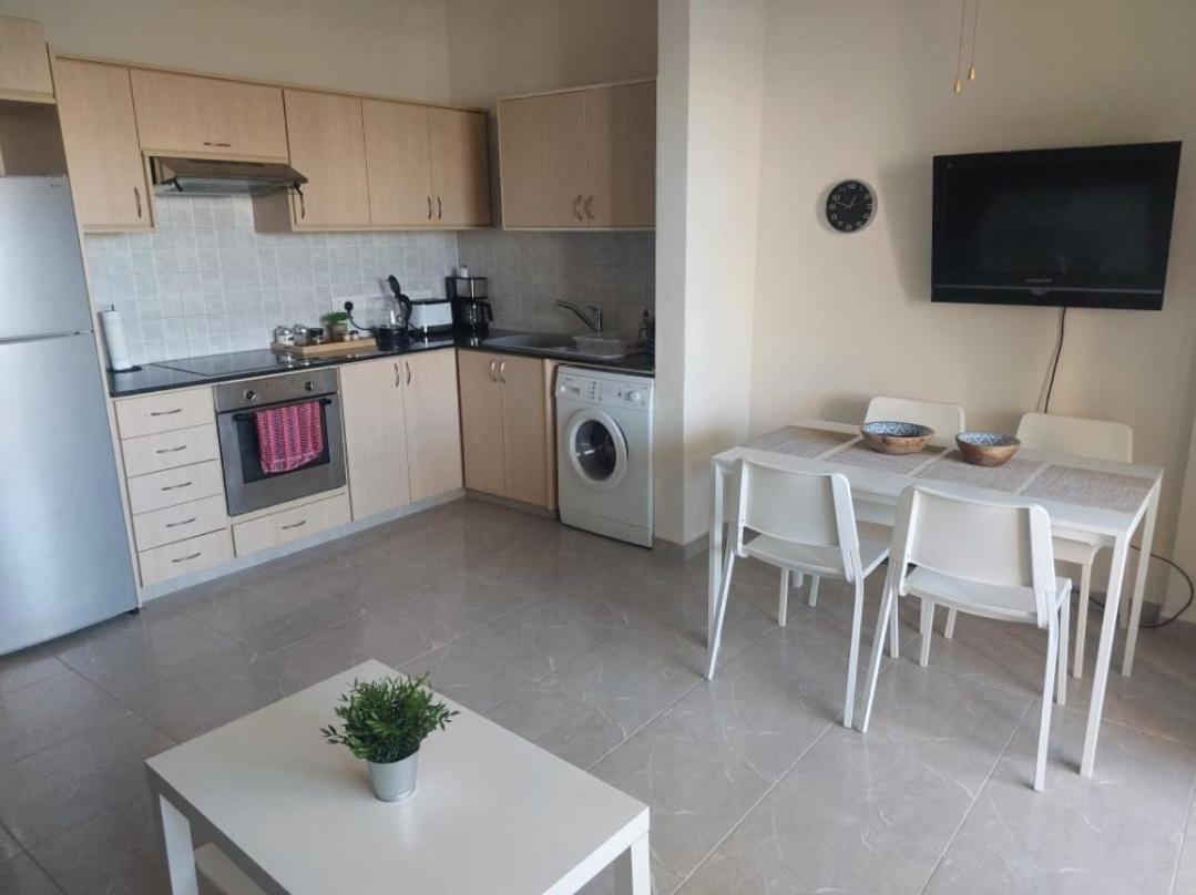 Queen Anna'S Dream 1 Bedroom Apartment Paphos Kültér fotó