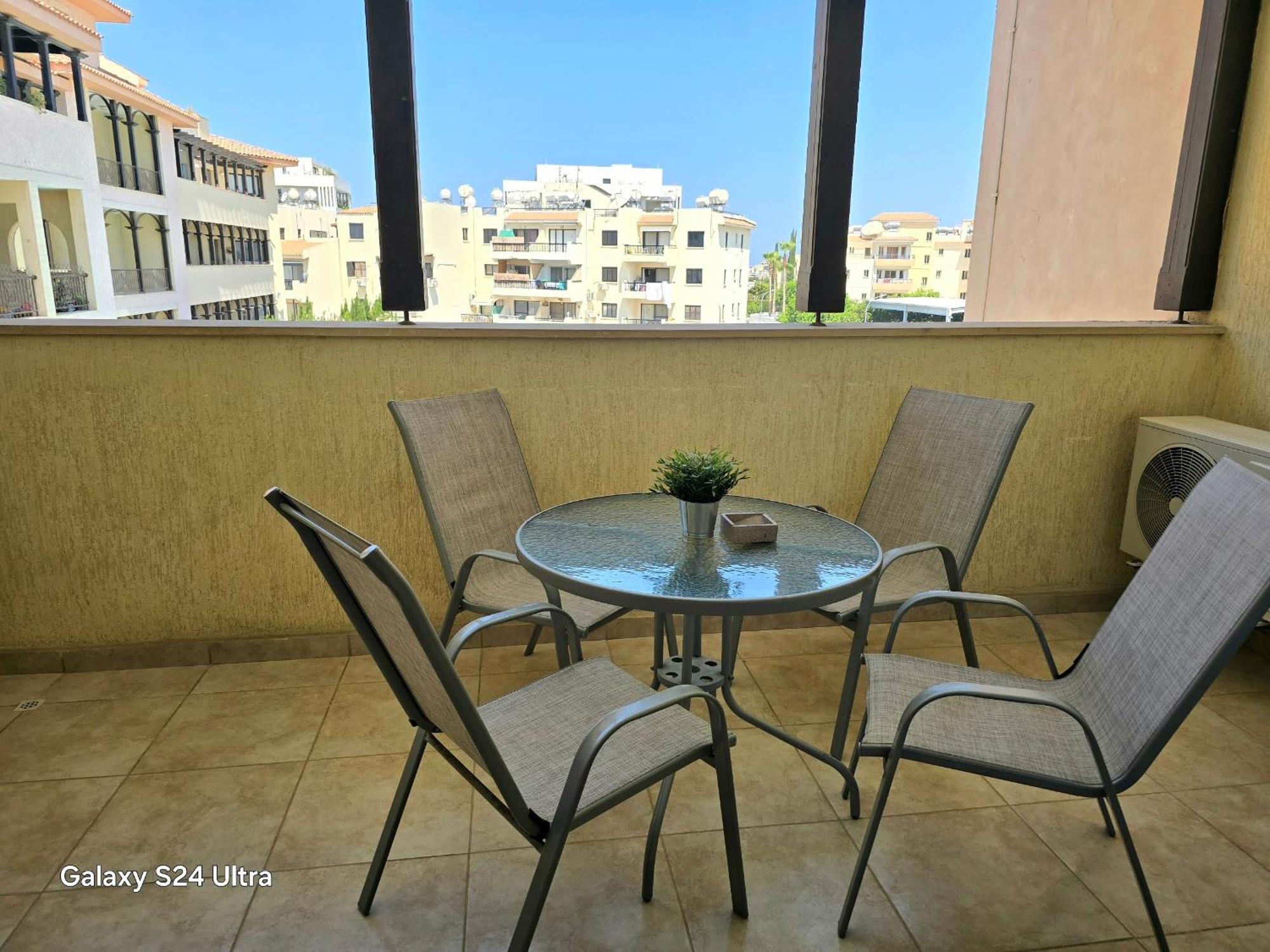 Queen Anna'S Dream 1 Bedroom Apartment Paphos Kültér fotó